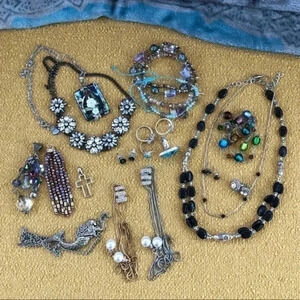 Giant 22 Piece Bundle of Jewelry- Necklace, Earrings, Bracelet, Rings Ect.